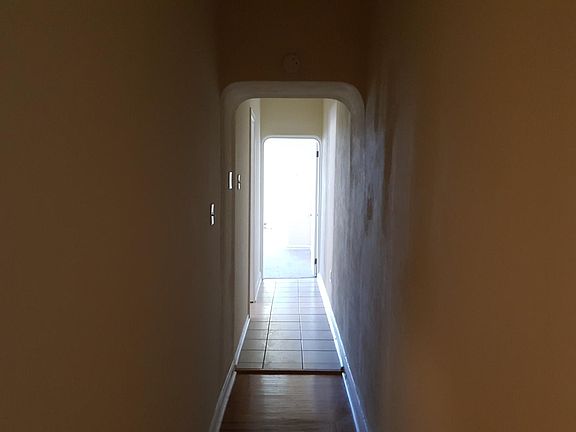 5th image of 1613 S Broad St Floor 2