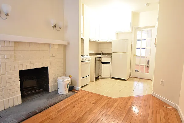 Rented by Bold New York | media 5