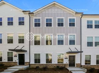 8012 Roest Ln, Charlotte, NC 28269