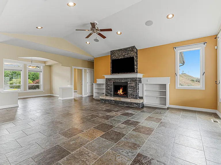 125 E Mountain Brook Ln — Photo 11