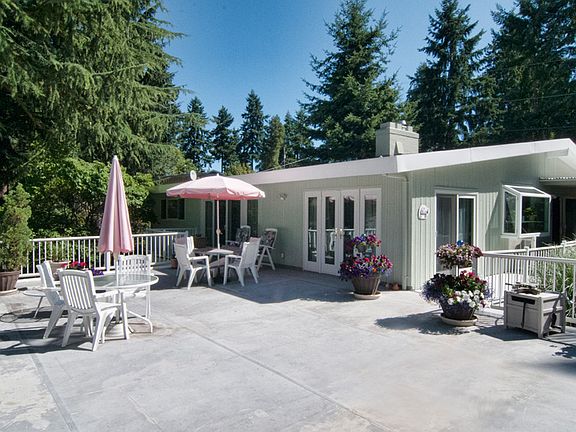 5th image of 5635 90th Ave SE