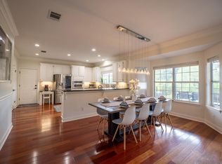 4011 Walnut Clay Dr, Austin, TX 78731