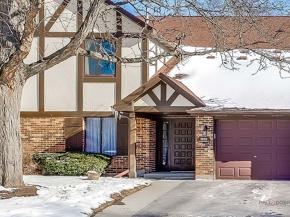 2nd image of 1025 Cottonwood Ct APT 1B