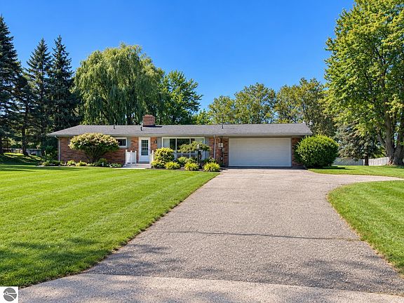 4th image of 111 Minzer Ct