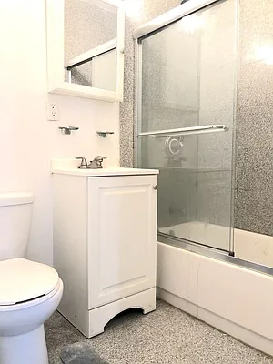 Rented by REAL New York | media 11