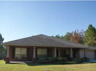 1615 Twin Pines Cir, Cantonment, FL 32533