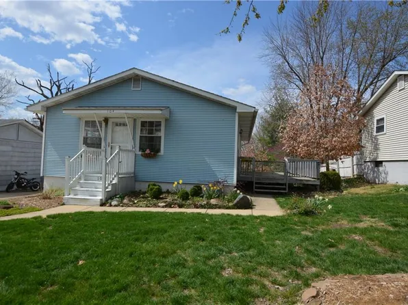 104 Madison Dr, Decatur, IL 62521