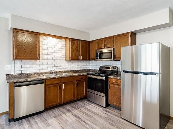 2nd image of 5505 Windy Knoll Dr