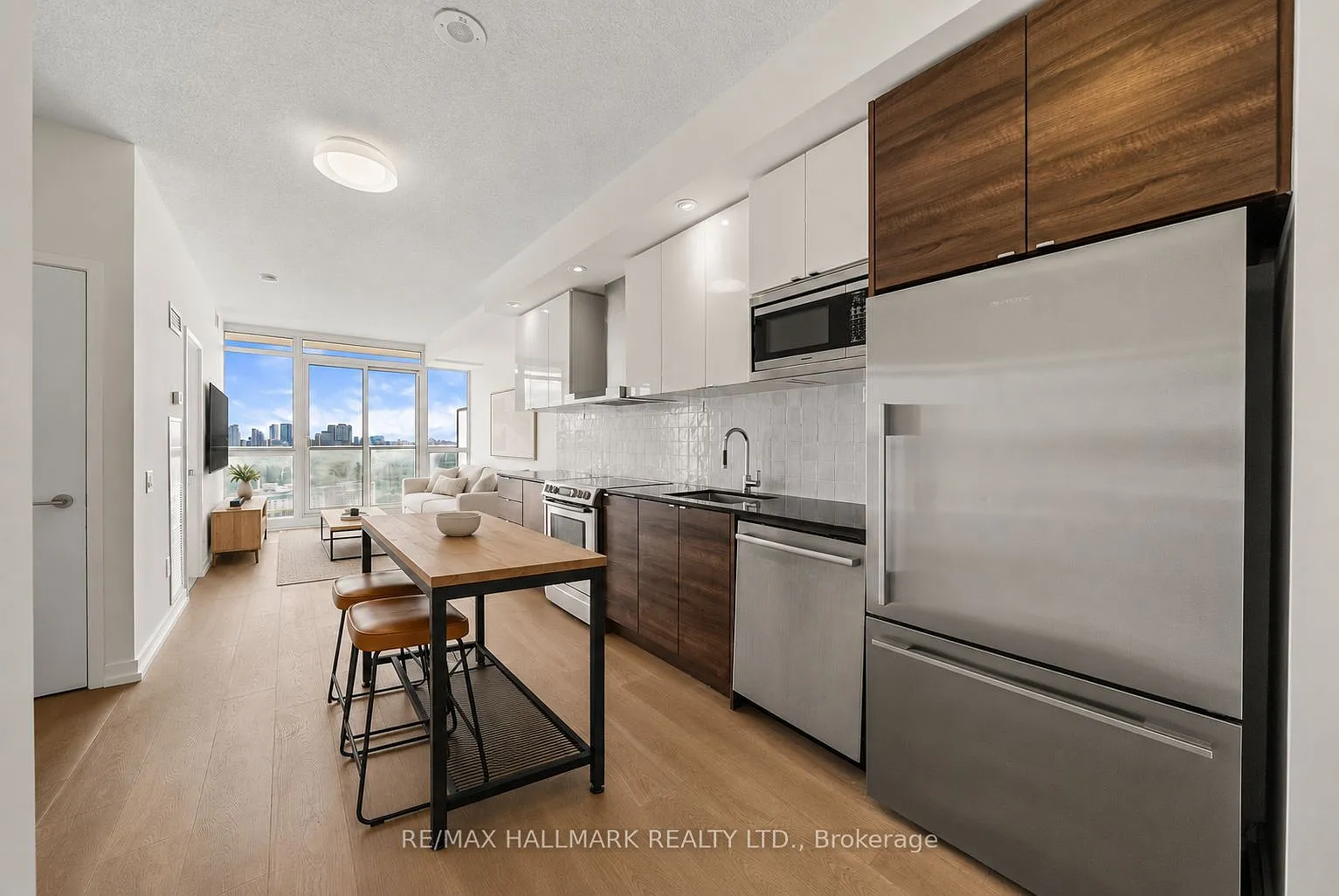 2 bed, $1,999 — Photo 1