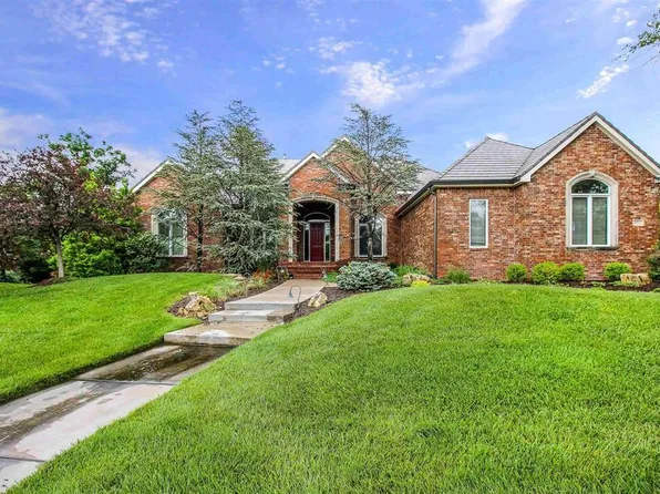 8513 E Bridlewood St, Wichita, KS 67206