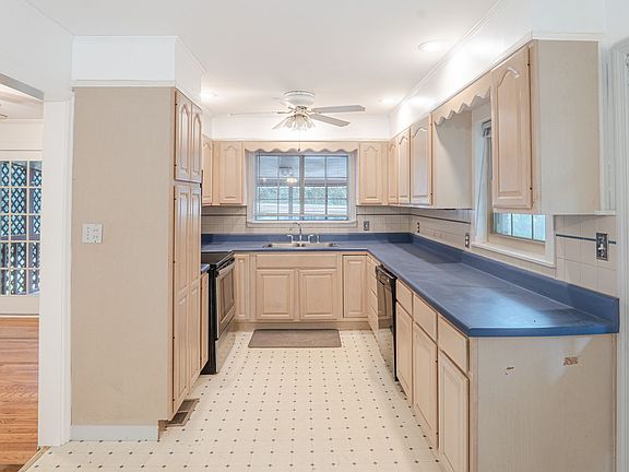 2nd image of 3021 Old Concord Rd SE