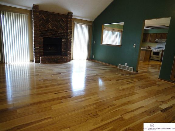 2nd image of 14507 Franklin St