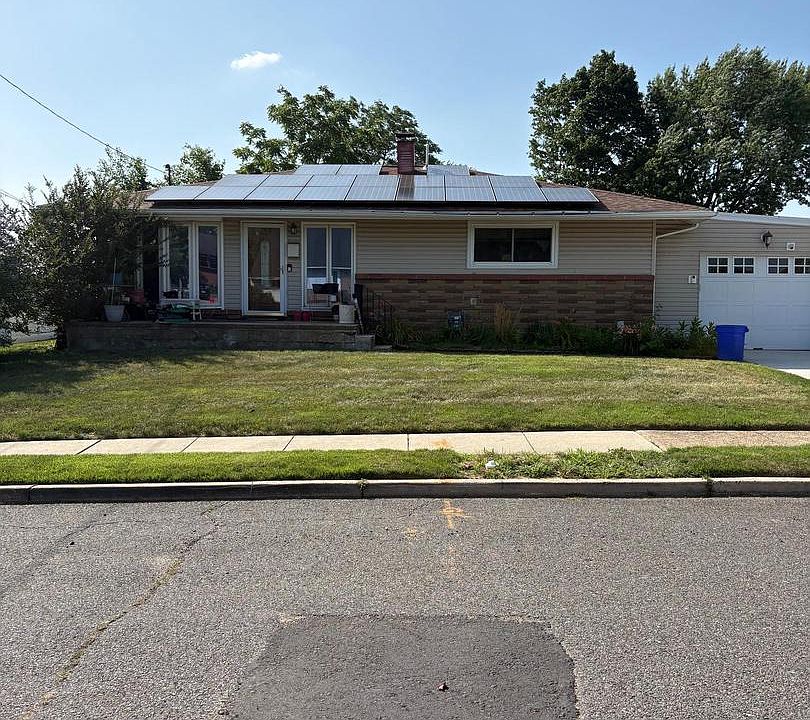 1st image of 13 Lamont Rd