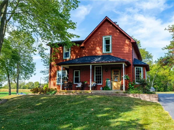 1789 Newlove Rd, South Charleston, OH 45368