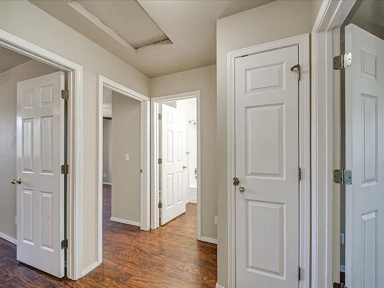 1802 N Heath Ave — Photo 14