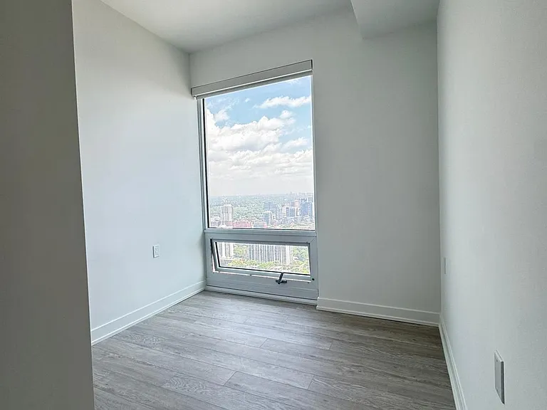 88 Queen St E #4603 — Photo 11