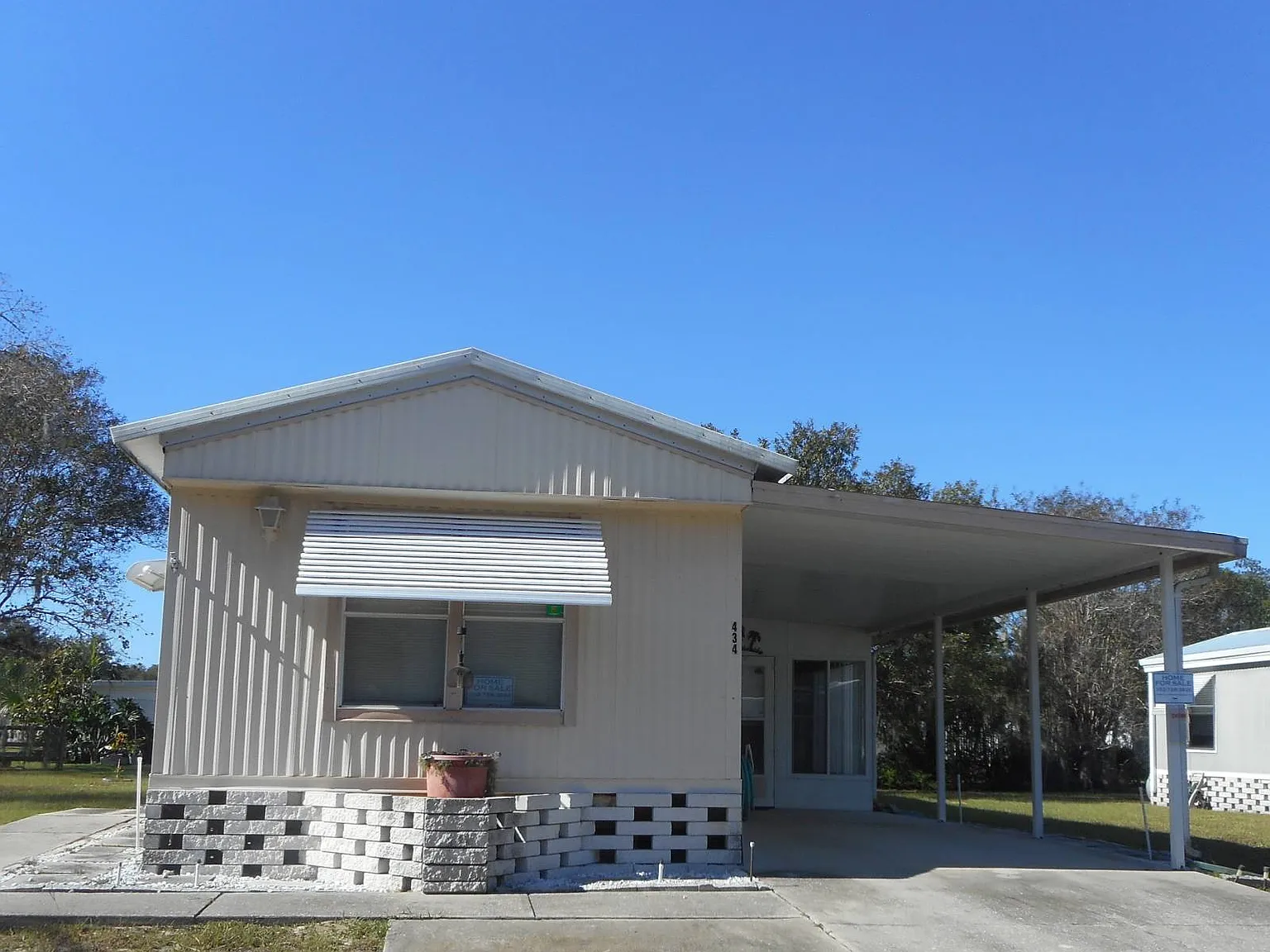 2 bed, 2.0 bath, $28,900 — Photo 1