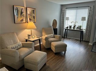 88 Cypress Rd #88, Newington, CT 06111