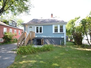 237 Herrick Rd, Riverside, IL 60546