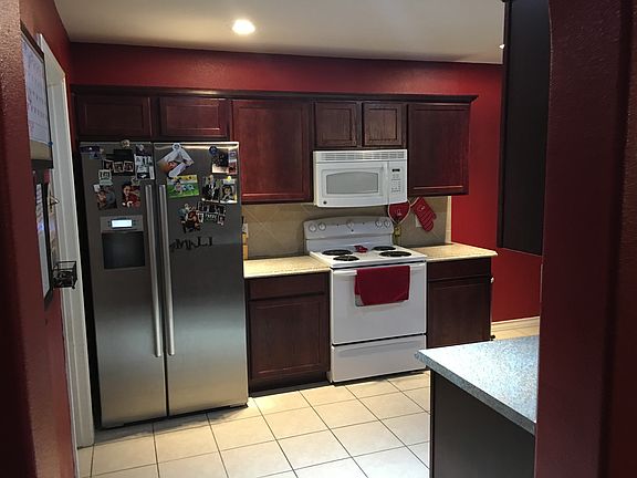 3rd image of 3055 Duck Pond Dr