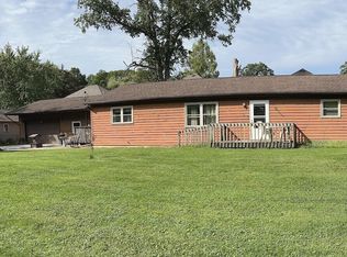 1303 Robin Rd, Valparaiso, IN 46383