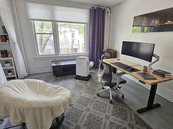2nd image of 433 State St APT 1