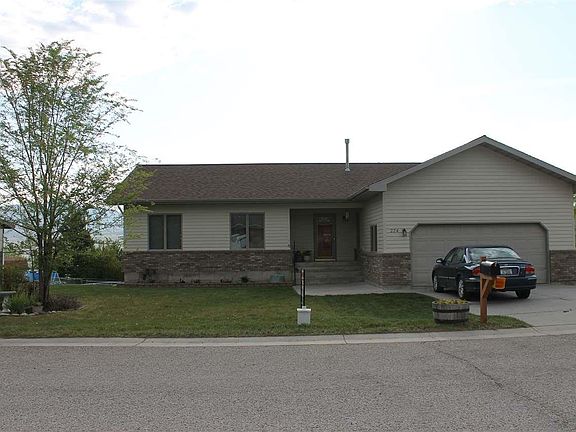 2nd image of 224 Essex St