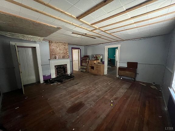 4th image of 44 Schoolfield Dr