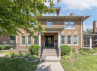 1234 Bedford Rd, Grosse Pointe Park, MI 48230