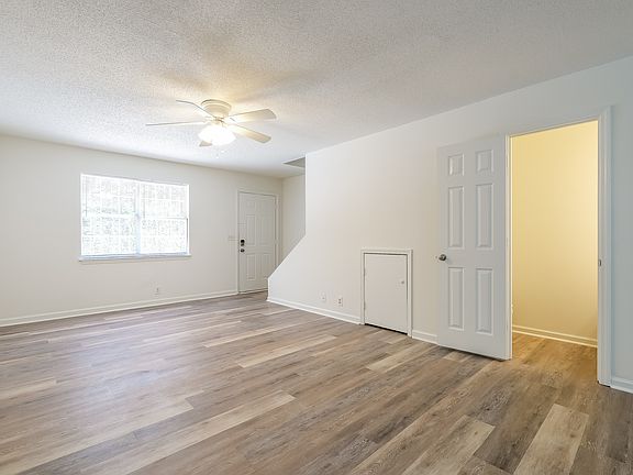 005-photo-living-room-14803494