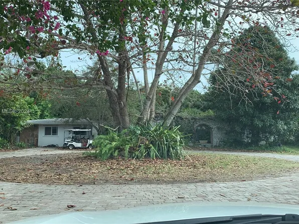 6121 SW 82nd Ave, Miami, FL 33143