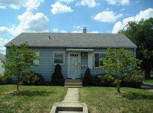 727 S Burnett Rd, Springfield, OH 45505