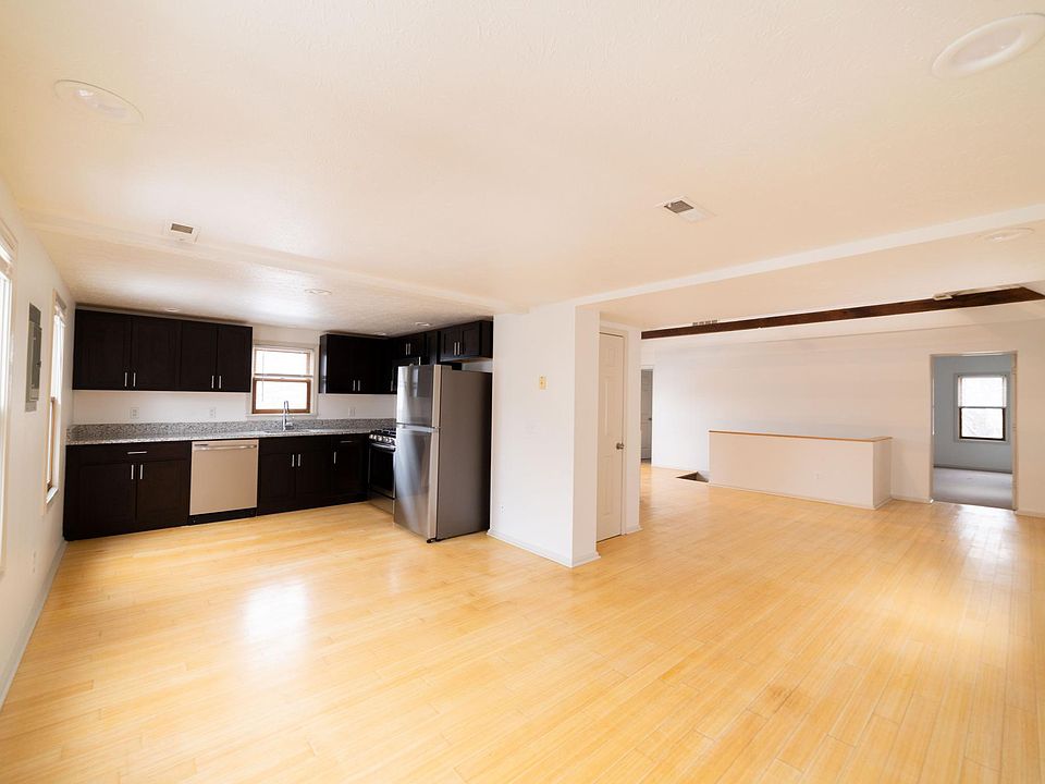 1st image of 791 Crawford Ct #U