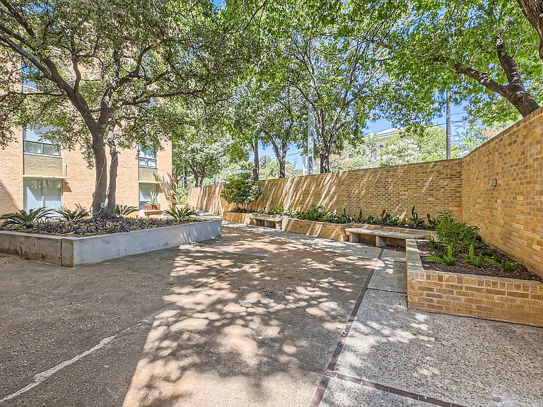 1115 S Alamo St #2302 — Photo 32