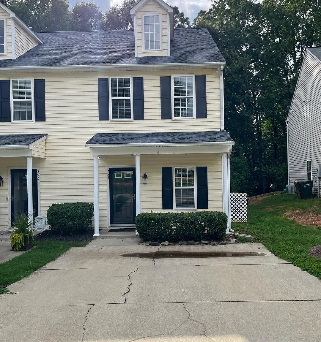 2 bed, 2.5 bath, 1195 sqft, $1,495 — Photo 1