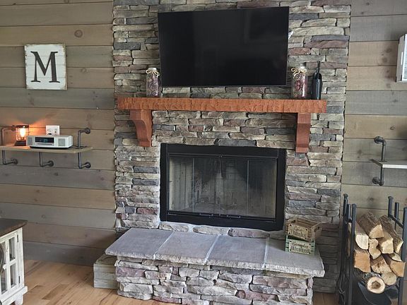 2nd image of 3537 Raines Ln