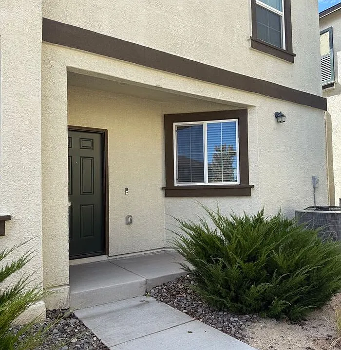 9723 Fishermans Reef Way