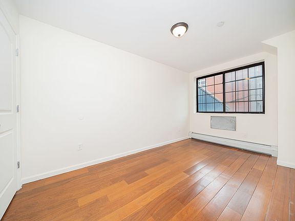 4th image of 1417 Longfellow Ave APT 3G