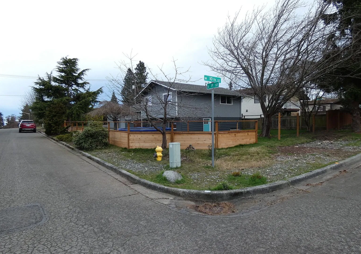 High Quality - Great Neighborhood — Photo 1