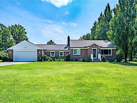 3rd image of 31950 Chardon Rd