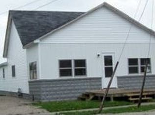117 S Bissell St, Virden, IL 62690
