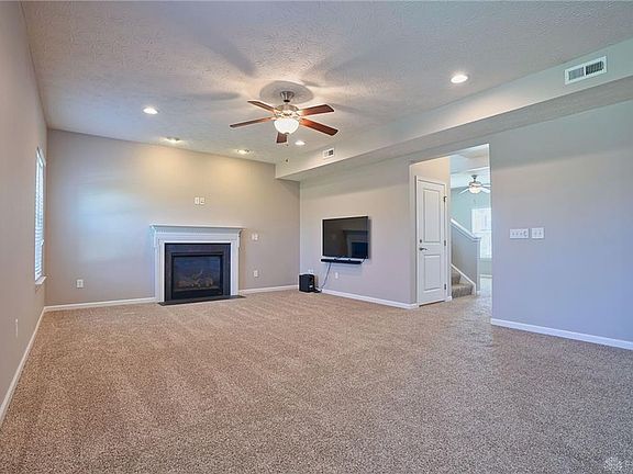 5th image of 2964 Ambrosia Ln E