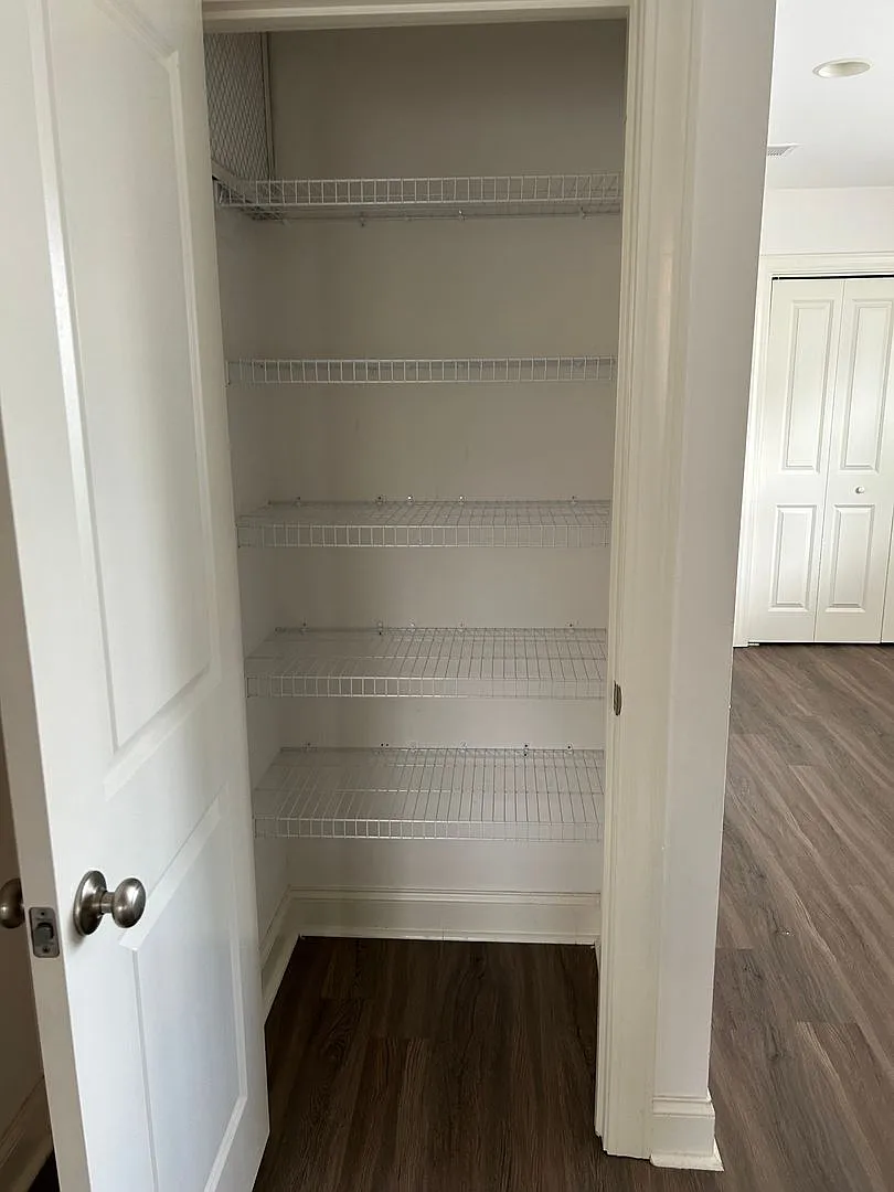 Beautiful Townhome for Rent — Photo 4