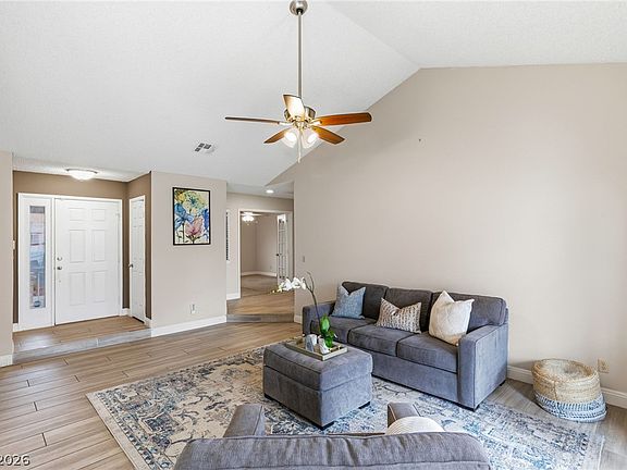 3rd image of 582 Cervantes Dr