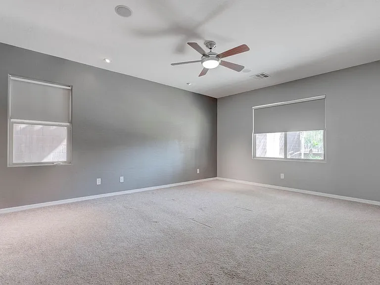 2589 Chateau Clermont St — Photo 26