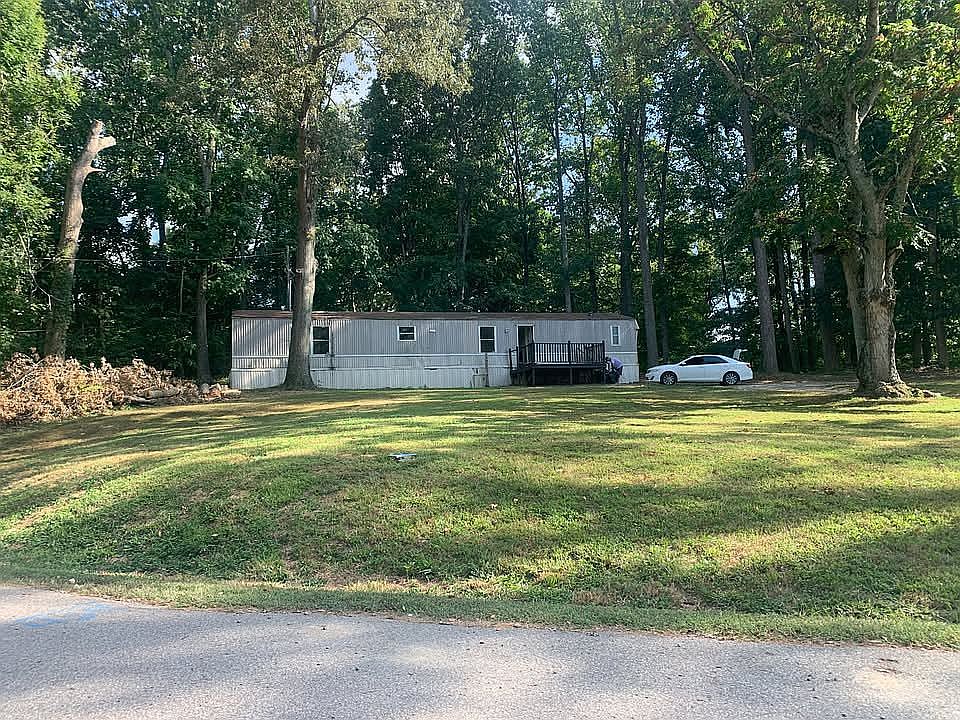 1st image of 422 Ellen Dr