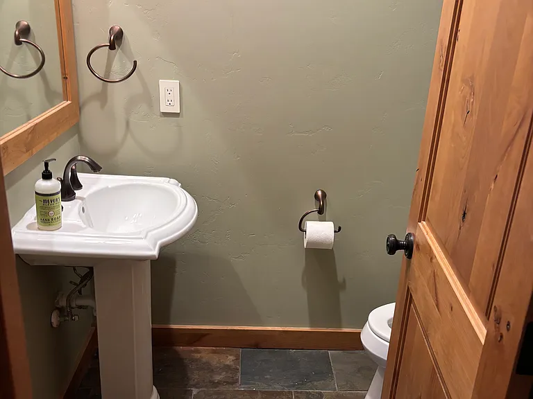 99 Moulton Ln — Photo 13