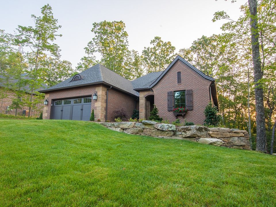 1st image of 25 Kingsbridge Ln
