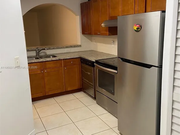 1270 SE 31st Ct APT 102, Homestead, FL 33035
