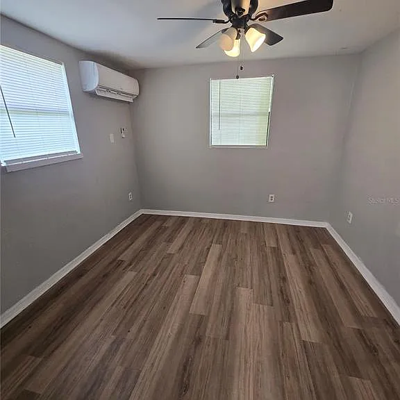 2406 E Clark St #A & B — Photo 5